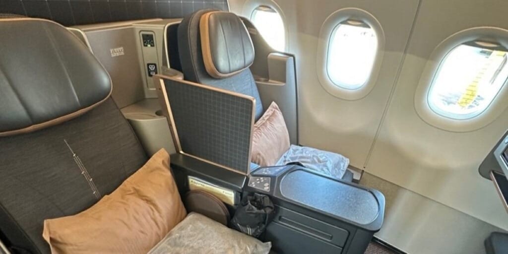 STARLUX Airlines: Đẳng cấp 5 sao trên bầu trời châu Á 2 Hang hang khong STARLUX4