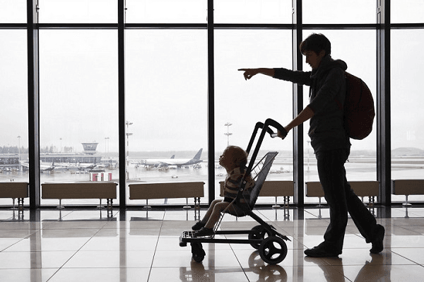 Xe nôi trẻ em và xe lăn gửi hành lý ký gửi hãng EVA Air