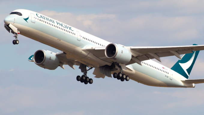 Cathay Pacific1 e1758532646780