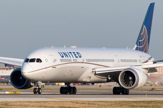 United Airlines thay đổi điều kiện đạt hạng Premier năm 2027: Bỏ PQF, tăng yêu cầu Premier 1K